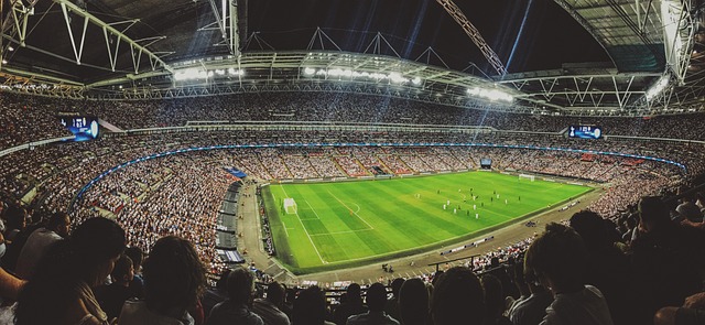 plný fotbalový stadion